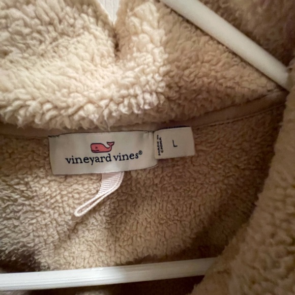 Vineyard Vines 1/4 Zip Fleece - Picture 3 of 5
